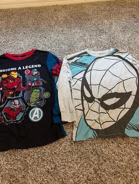Boys Large Marvel Avengers & Spider-Man Long Sleeve Tees Lot of 2
